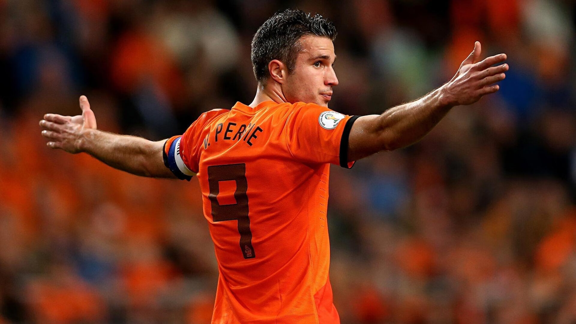 林丹走进乡村小学推广羽毛球运动，羽毛球国家队林丹